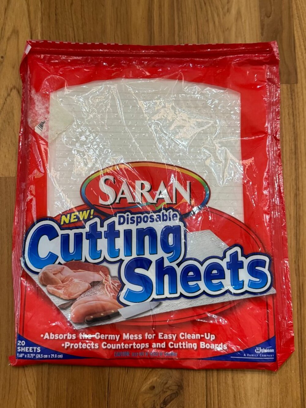 NEW Saran Disposable Cutting Sheets Pack of 20 Easy Clean Up Protects Countertop